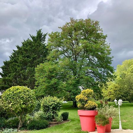 Le Jardin De Fresnes Bed & Breakfast Exterior photo